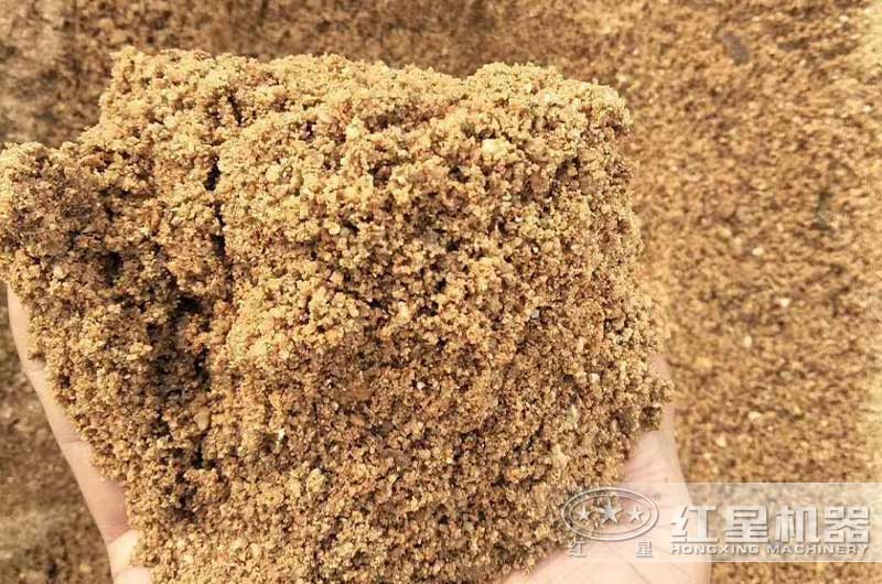 鵝卵石制成的機(jī)制砂，比天然砂還好用